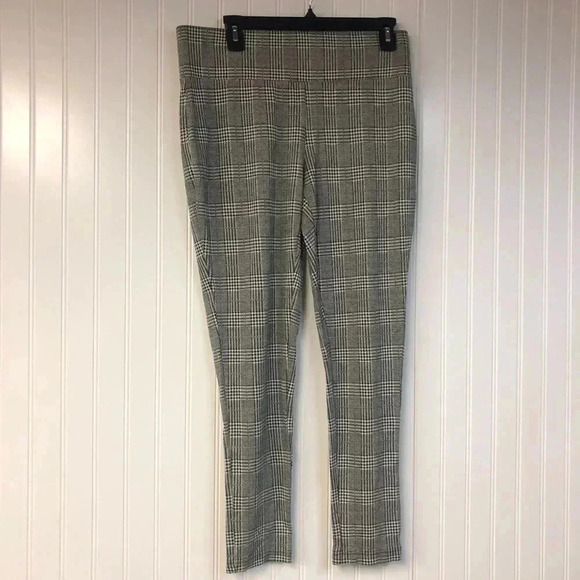 Tahari Medium Plaid Stretch Dress Pants Skinny Leg Black Gray - Picture 1 of 4